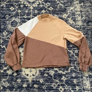 Abercrombie & Fitch Long Sleeve Sweatshirt